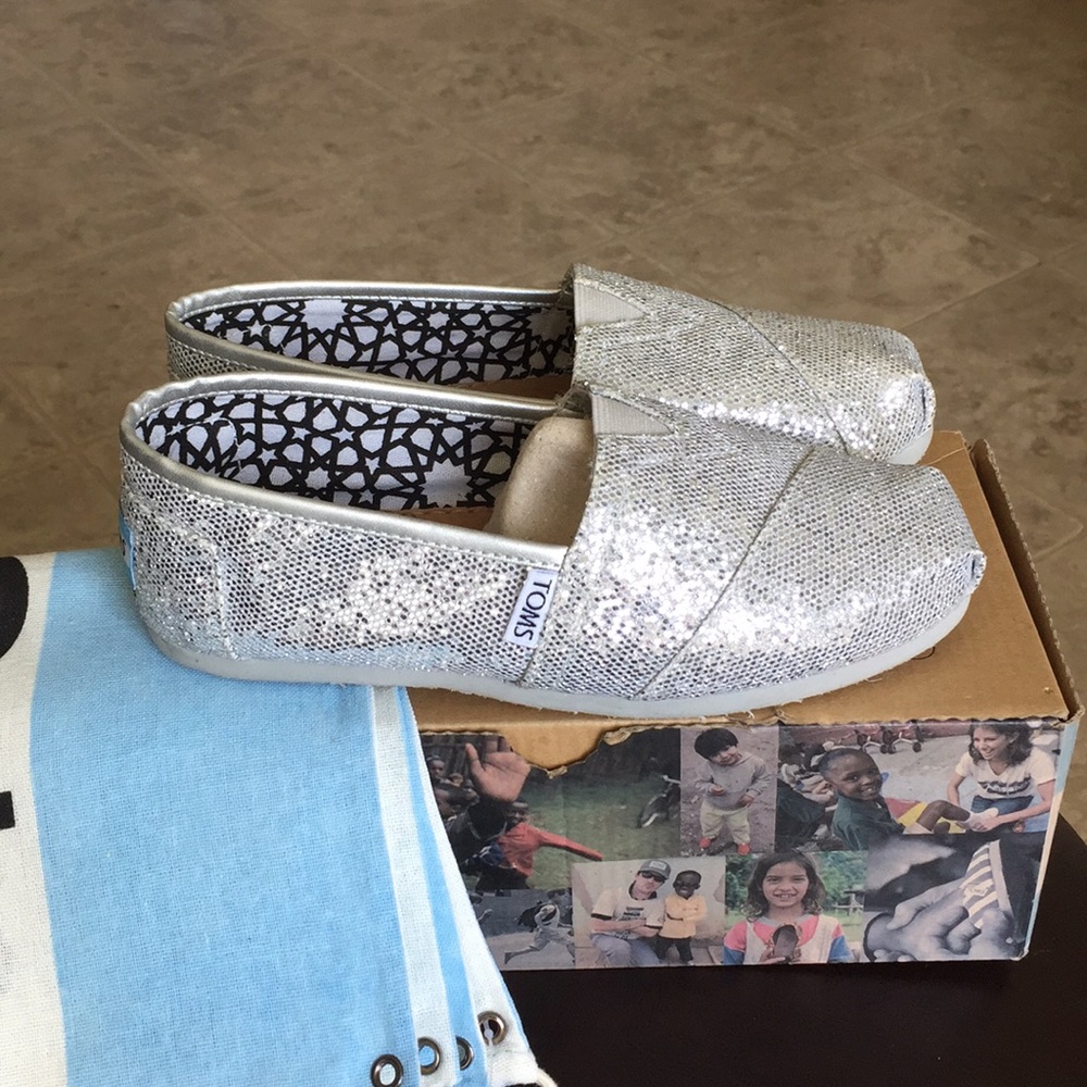 Sparkle Toms